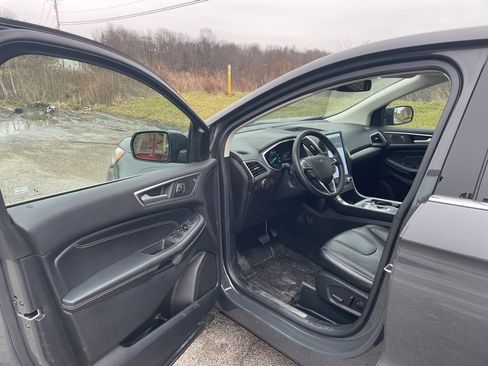 Used 2021 Ford Edge Titanium w/ Equipment Group 301A image 11