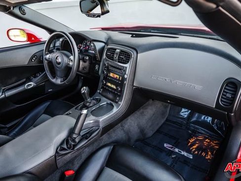 Used 2009 Chevrolet Corvette Z06 w/ Preferred Equipment Group image 19