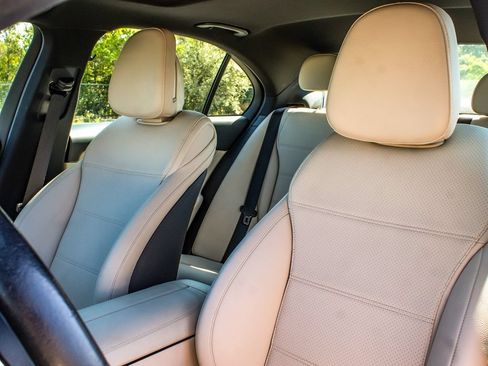Used 2022 Mercedes-Benz C 300 4MATIC Sedan image 30