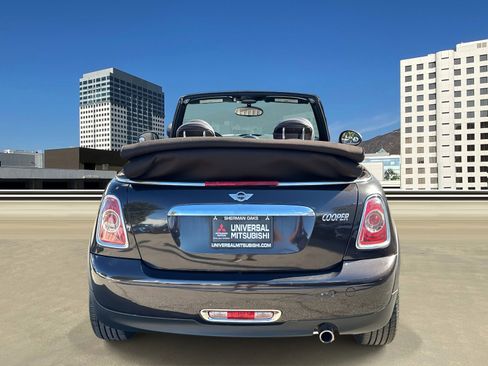Used 2013 MINI Cooper Convertible image 4