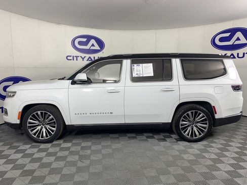 Used 2022 Jeep Grand Wagoneer Series III image 6