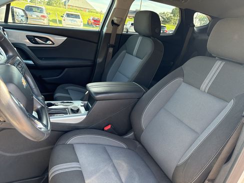 Used 2024 Chevrolet Blazer LT w/ Convenience Package FWD image 8