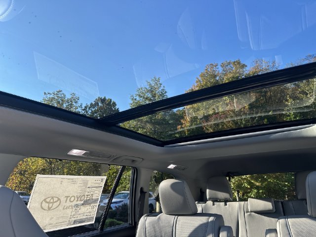 New 2026 Toyota Grand Highlander AWD image 24
