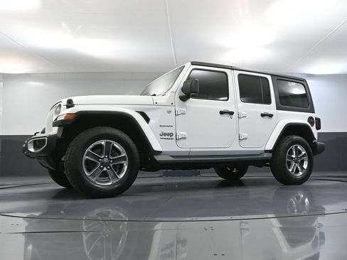 Used 2019 Jeep Wrangler Unlimited Sahara AWD/4WD image 51