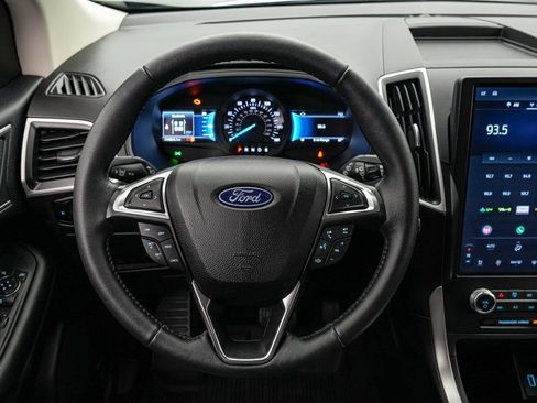 Certified 2024 Ford Edge SEL w/ Convenience Package image 13