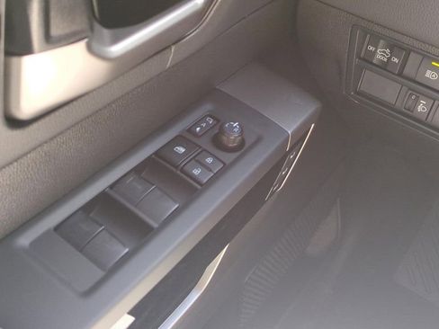 New 2026 Toyota Tundra Limited AWD/4WD image 28