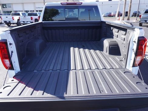 Certified 2025 GMC Sierra 1500 Elevation image 9