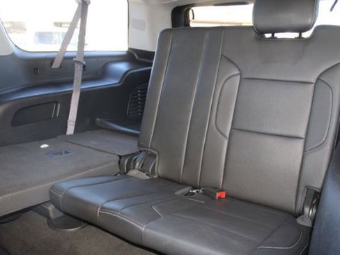 Used 2016 Chevrolet Suburban LTZ image 10