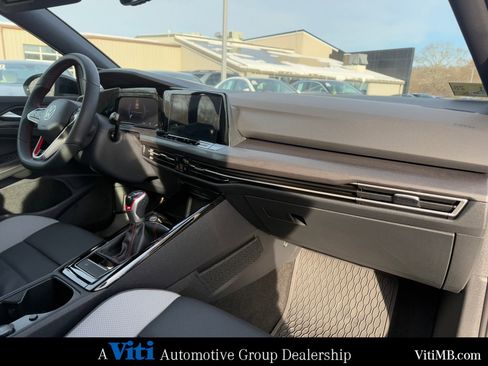 Used 2024 Volkswagen GTI Autobahn image 27