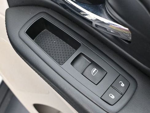 Used 2012 Dodge Grand Caravan American Value Package image 38