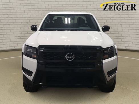 New 2026 Nissan Frontier SV w/ SV Convenience Package image 2