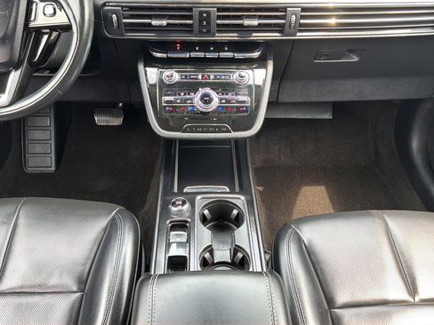 Used 2020 Lincoln Corsair FWD w/ Equipment Group 101A image 15