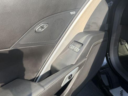 Used 2019 Chevrolet Corvette Stingray Convertible w/ 1LT RWD image 11