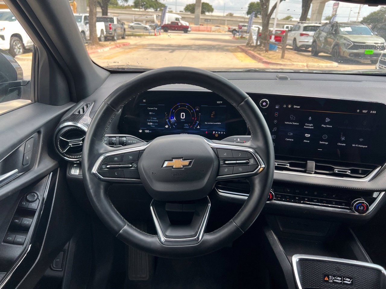 Used 2025 Chevrolet Equinox LT w/ Convenience Package II FWD image 14