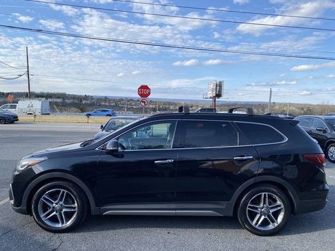 Used 2017 Hyundai Santa Fe Limited w/ Cargo Package image 7