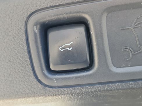 Used 2024 Ford Expedition Max XLT AWD/4WD image 19