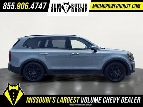 Used 2022 Kia Telluride SX w/ SX Prestige Package AWD/4WD image 2