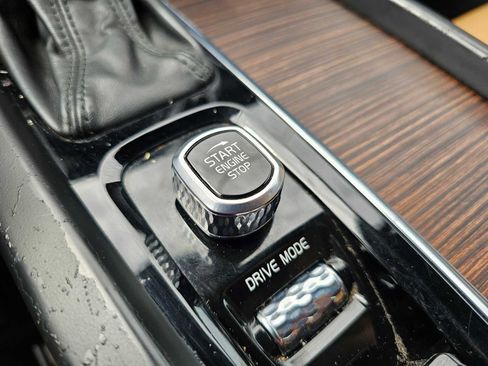 Used 2021 Volvo XC60 T5 Inscription w/ Protection Package Premier image 36