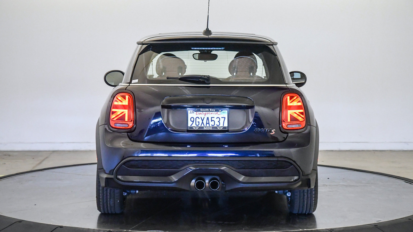 Used 2024 MINI Cooper S FWD image 3