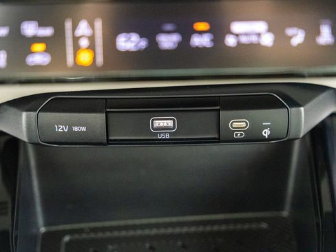 Used 2023 Kia Niro Wave w/ Wave Preserve Package FWD image 25