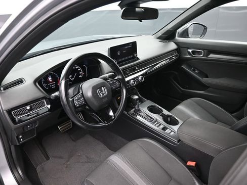 Used 2023 Honda Civic Sport image 11