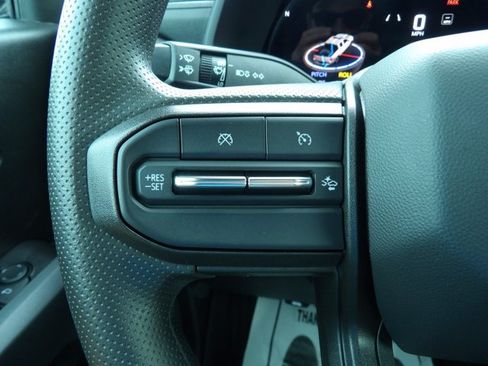 Used 2024 Chevrolet Colorado Trail Boss w/ Advanced Trailering Package AWD/4WD image 18