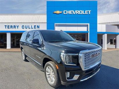 Used 2022 GMC Yukon XL SLT w/ SLT Premium Package