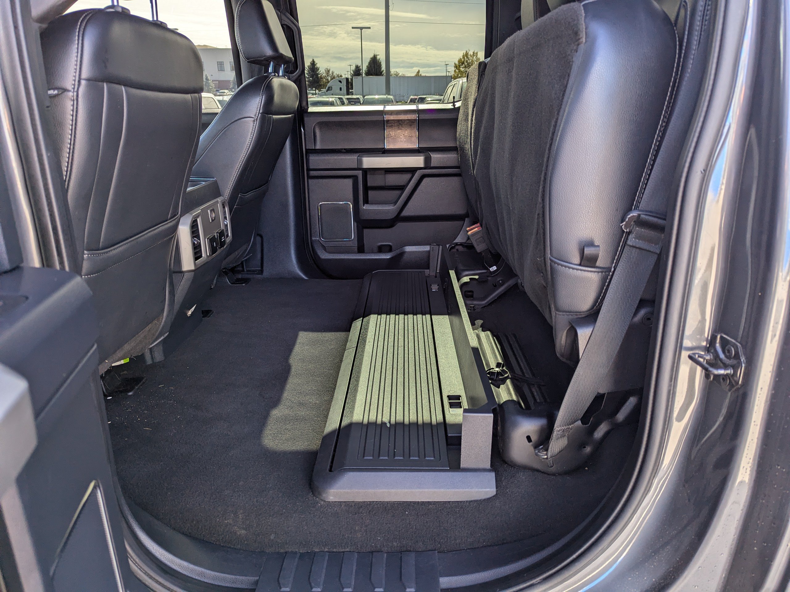 Used 2022 Ford F250 Lariat w/ Lariat Ultimate Package AWD/4WD image 30