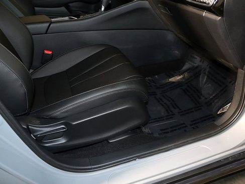 Certified 2025 Acura ADX AWD image 34