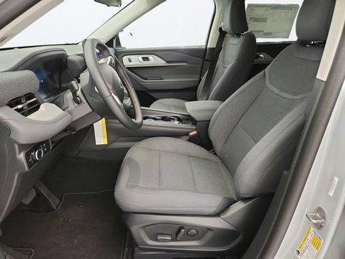 New 2026 Ford Explorer Active AWD/4WD image 11