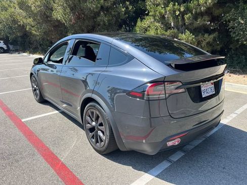 Used 2024 Tesla Model X AWD/4WD image 7