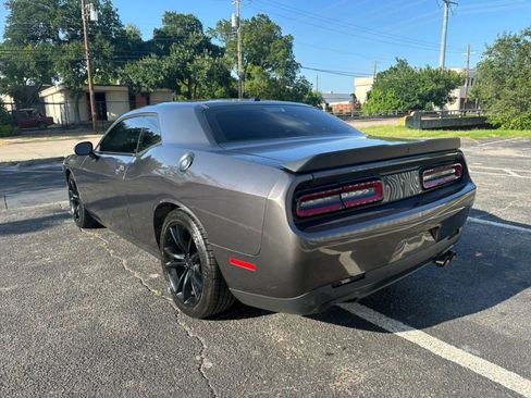 Used 2018 Dodge Challenger SXT w/ Blacktop Package image 3