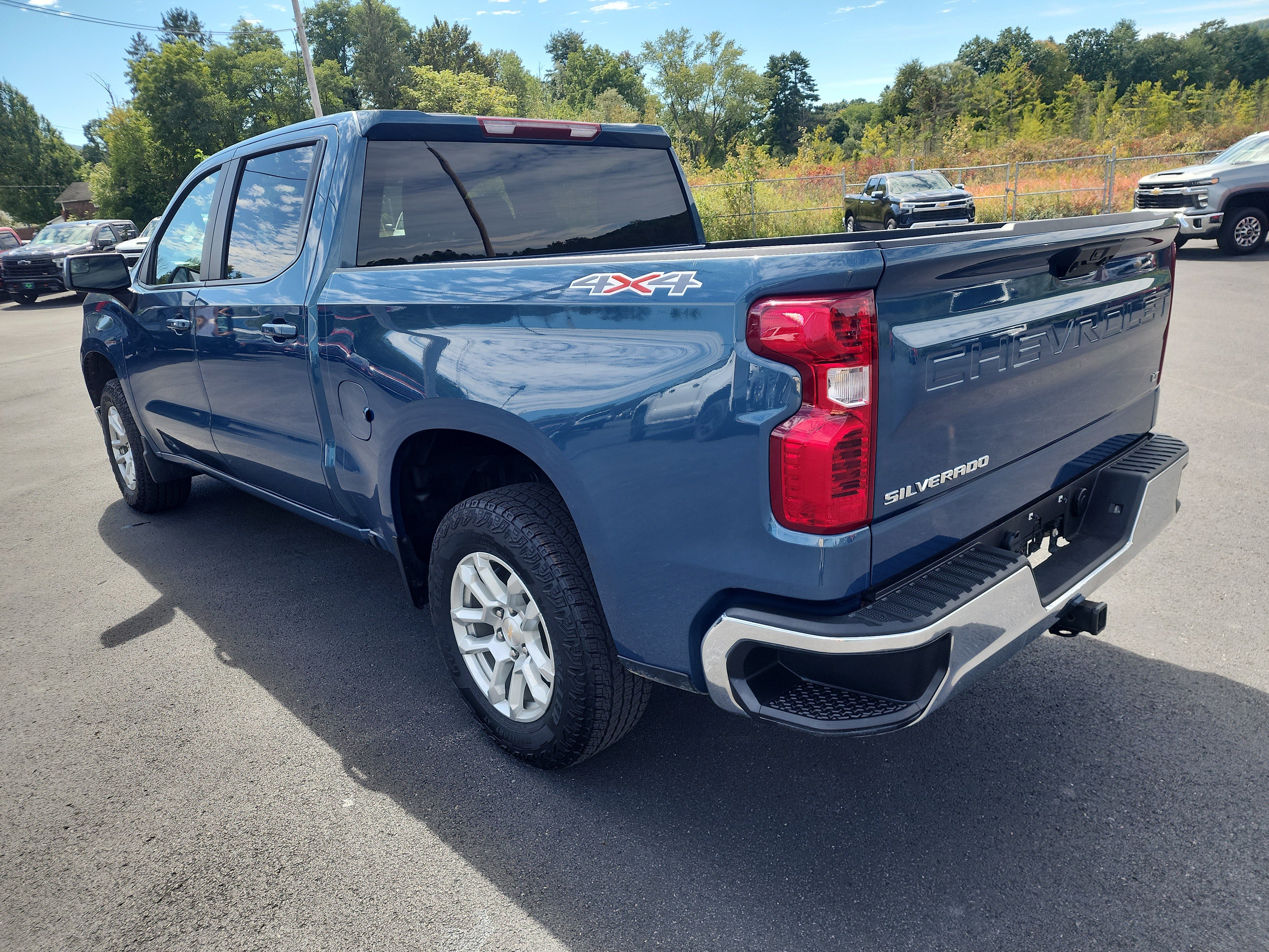 Certified 2024 Chevrolet Silverado 1500 LT AWD/4WD image 6