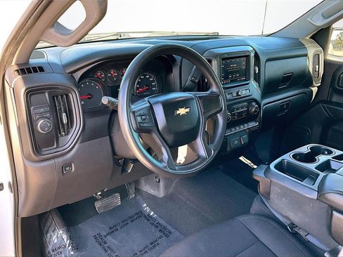 Used 2020 Chevrolet Silverado 1500 Custom w/ Custom Value Package image 18