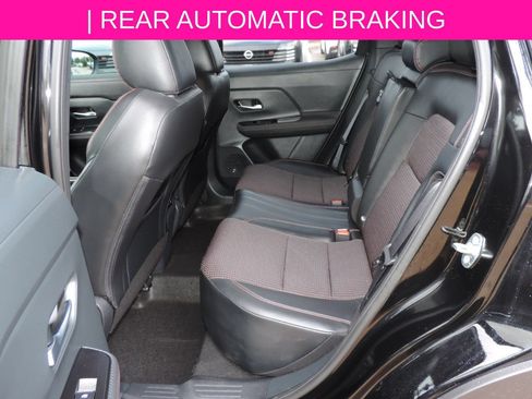 Certified 2025 Nissan Kicks SR FWD image 19
