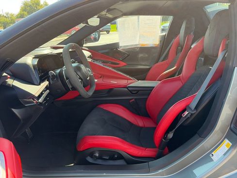 Used 2023 Chevrolet Corvette Stingray Preferred Conv w/ Stealth Interior Trim Package RWD image 14