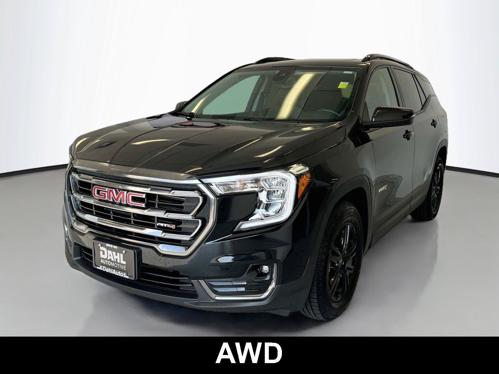 Used 2022 GMC Terrain AT4 w/ Infotainment Package II AWD/4WD image 4