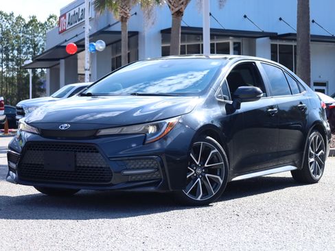 Used 2020 Toyota Corolla SE image 1