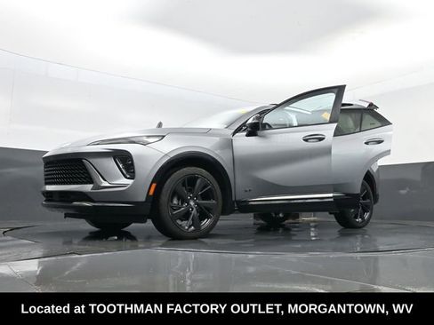 Used 2024 Buick Envision Sport Touring AWD/4WD image 31