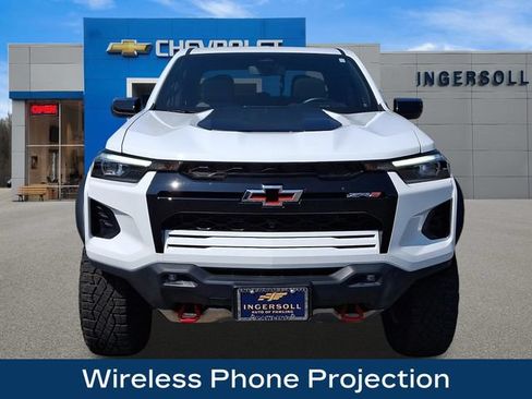 Used 2024 Chevrolet Colorado ZR2 w/ ZR2 Convenience Package III AWD/4WD image 24