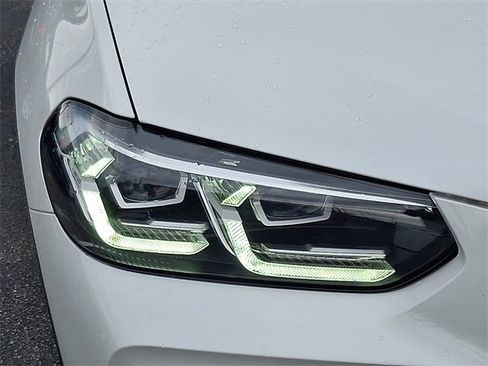 Used 2023 BMW X3 xDrive30i w/ Premium Package image 9