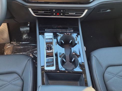 New 2026 Volkswagen Atlas SE image 30