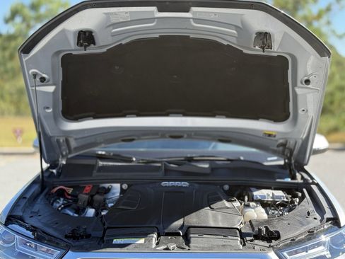 Used 2018 Audi Q7 3.0T Premium image 51