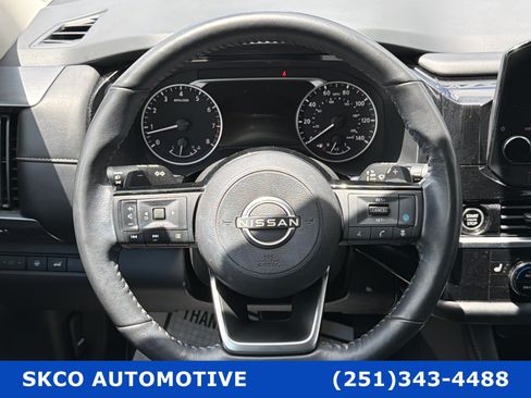 Used 2023 Nissan Pathfinder SL FWD image 18