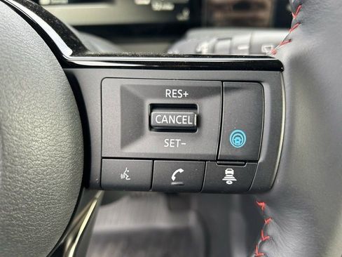 New 2025 Nissan Kicks SR w/ Illumination Package AWD/4WD image 14