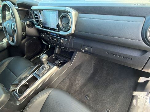 Used 2023 Toyota Tacoma Limited image 34