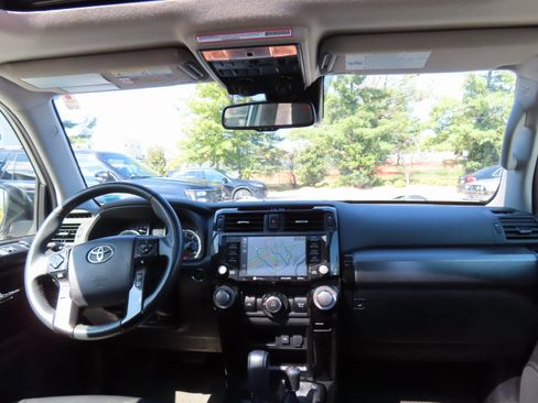 Used 2021 Toyota 4Runner Venture image 16