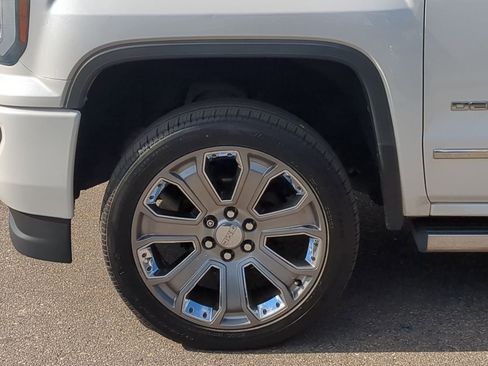 Used 2016 GMC Sierra 1500 Denali w/ Denali Ultimate Package image 19