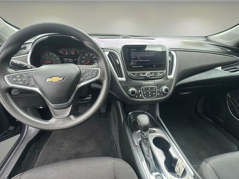 Used 2023 Chevrolet Malibu LT image 9