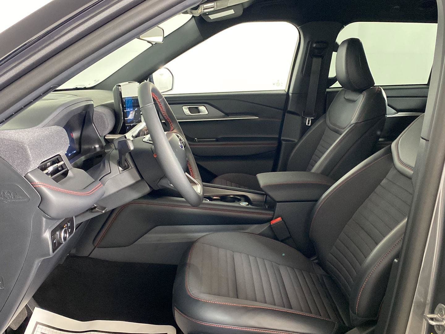 Used 2026 Ford Explorer ST-Line AWD/4WD image 22
